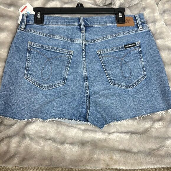 Calvin Klein Jeans High Rise Raw Hem Shorts Blue B4HP (Regular 31) - Picture 3 of 3
